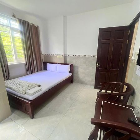 Khach San Doan Gia Aparthotel Ho Chi Minh City Exterior photo