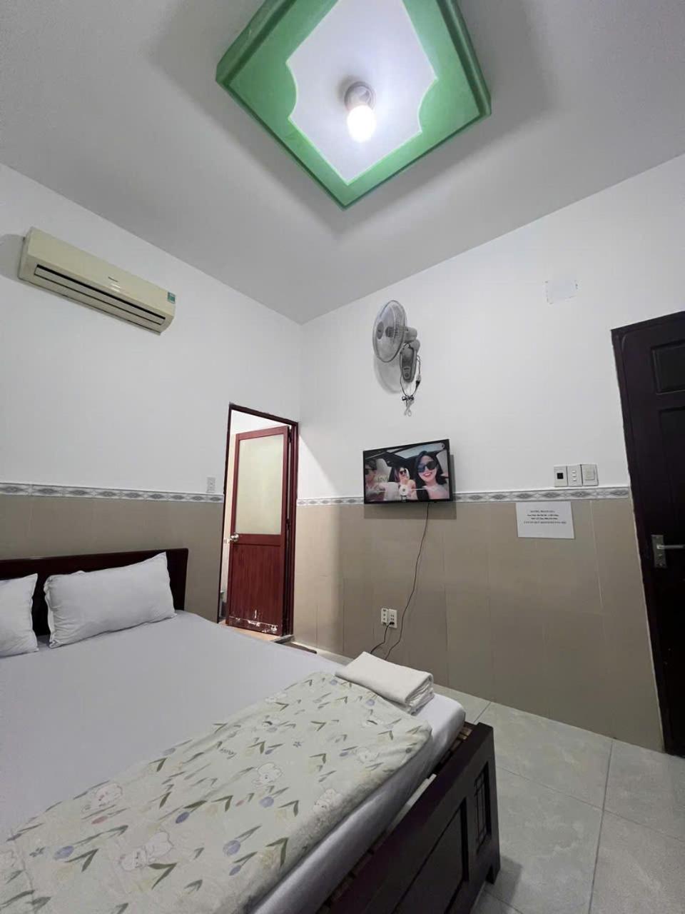 Khach San Doan Gia Aparthotel Ho Chi Minh City Exterior photo